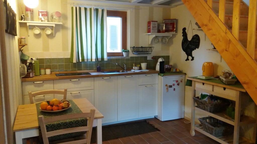 Bed and Breakfast Il Pettirosso Certosa di Pavia Camera foto