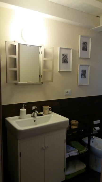 Bed and Breakfast Il Pettirosso Certosa di Pavia Camera foto